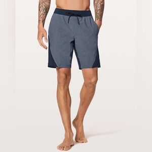 Lululemon Namaste At The Beach Shorts Men’s Small Gray Black Inner Tights Liner